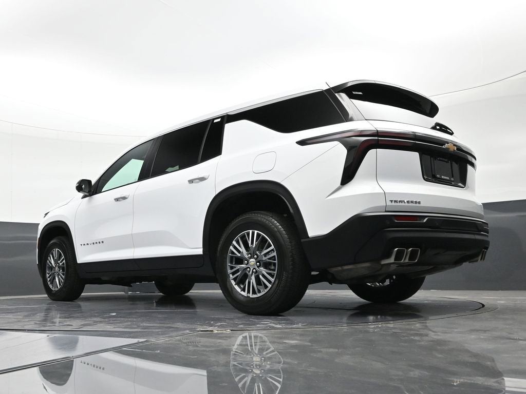 2024 Chevrolet Traverse LS