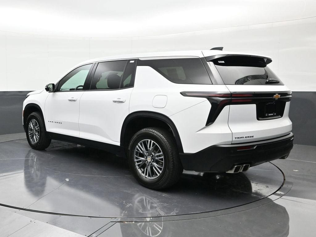2024 Chevrolet Traverse LS