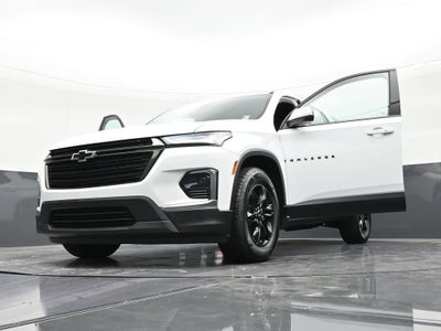 2022 Chevrolet Traverse LT Cloth