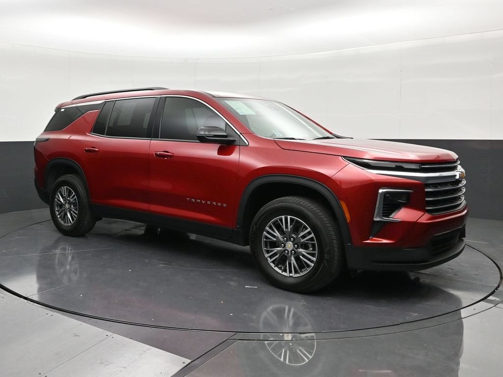 2025 Chevrolet Traverse LT