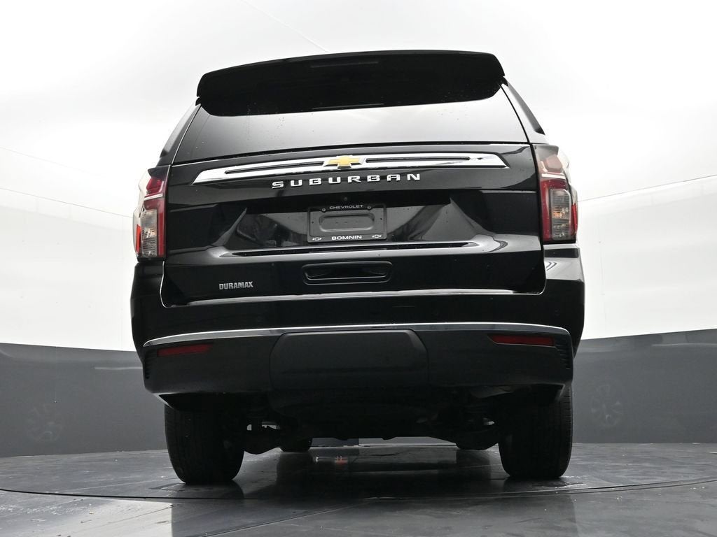 2022 Chevrolet Suburban LS