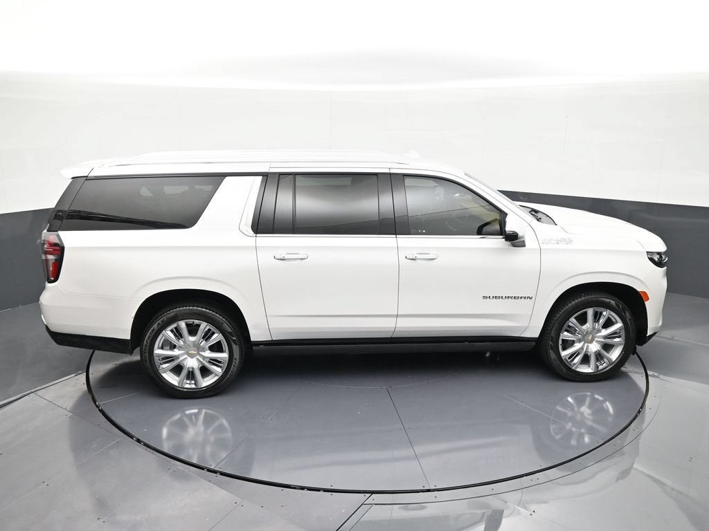 2022 Chevrolet Suburban High Country