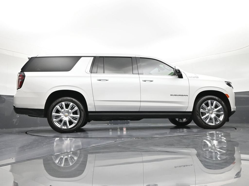 2022 Chevrolet Suburban High Country