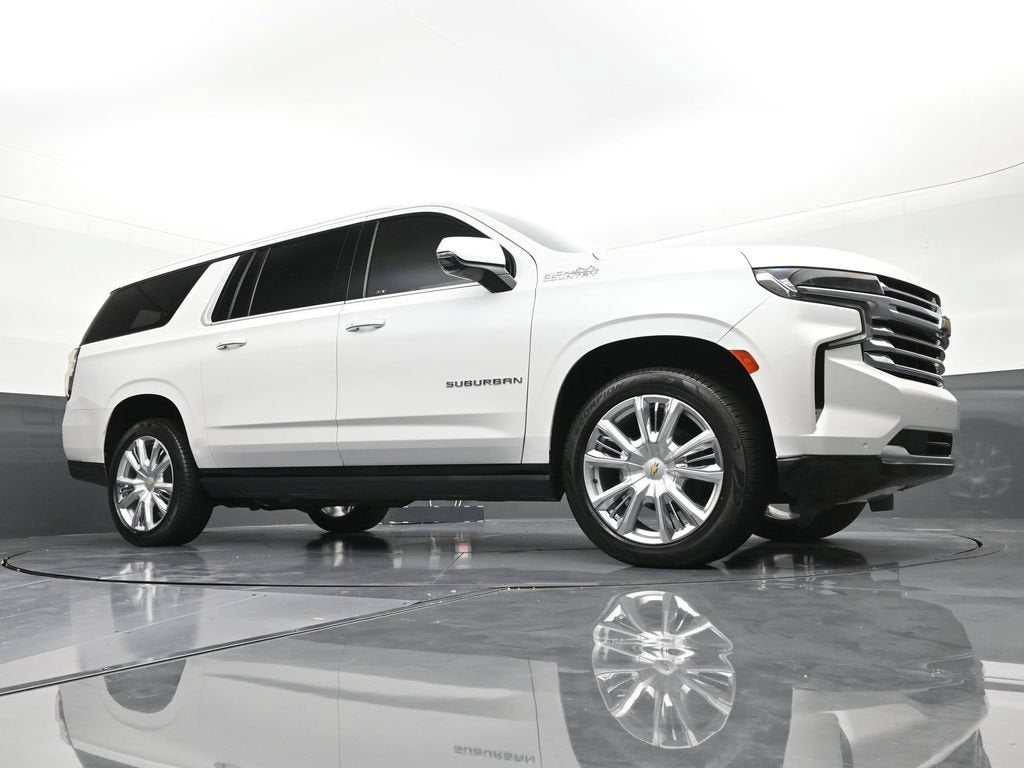 2022 Chevrolet Suburban High Country