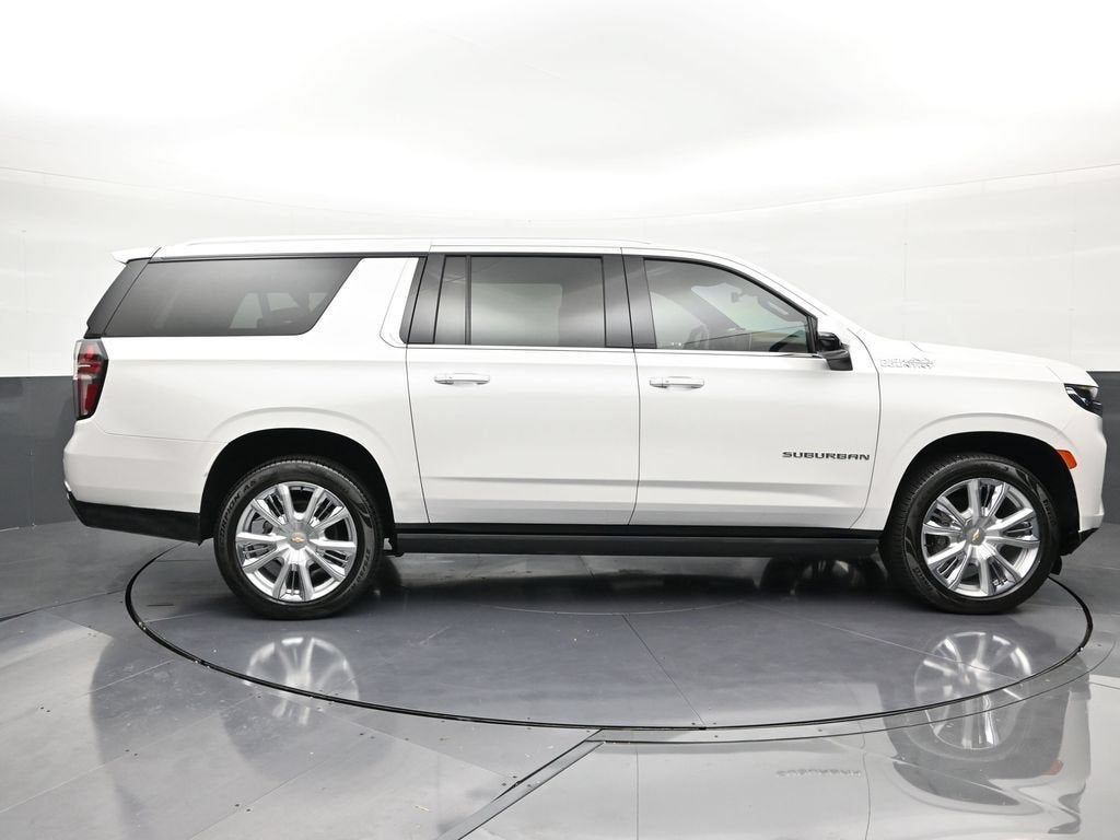 2022 Chevrolet Suburban High Country