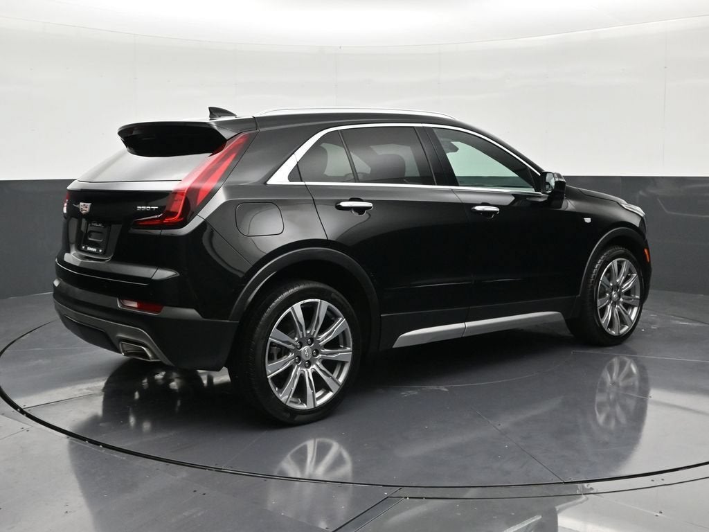 2023 Cadillac XT4 FWD Premium Luxury