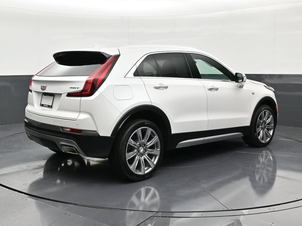2023 Cadillac XT4 FWD Premium Luxury