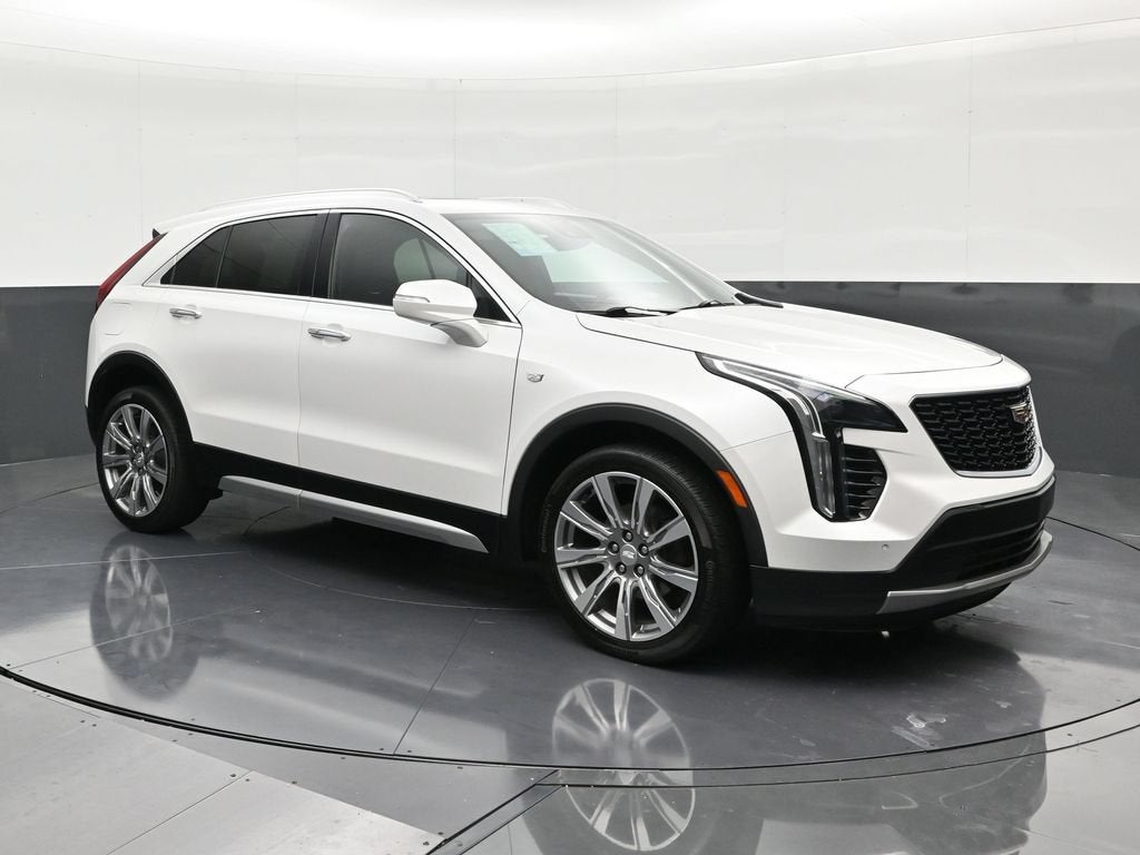 2023 Cadillac XT4 FWD Premium Luxury