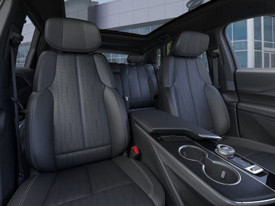 2025 Cadillac LYRIQ Luxury 1