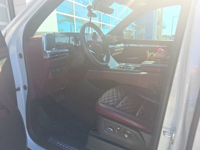 2025 Cadillac Escalade Sport