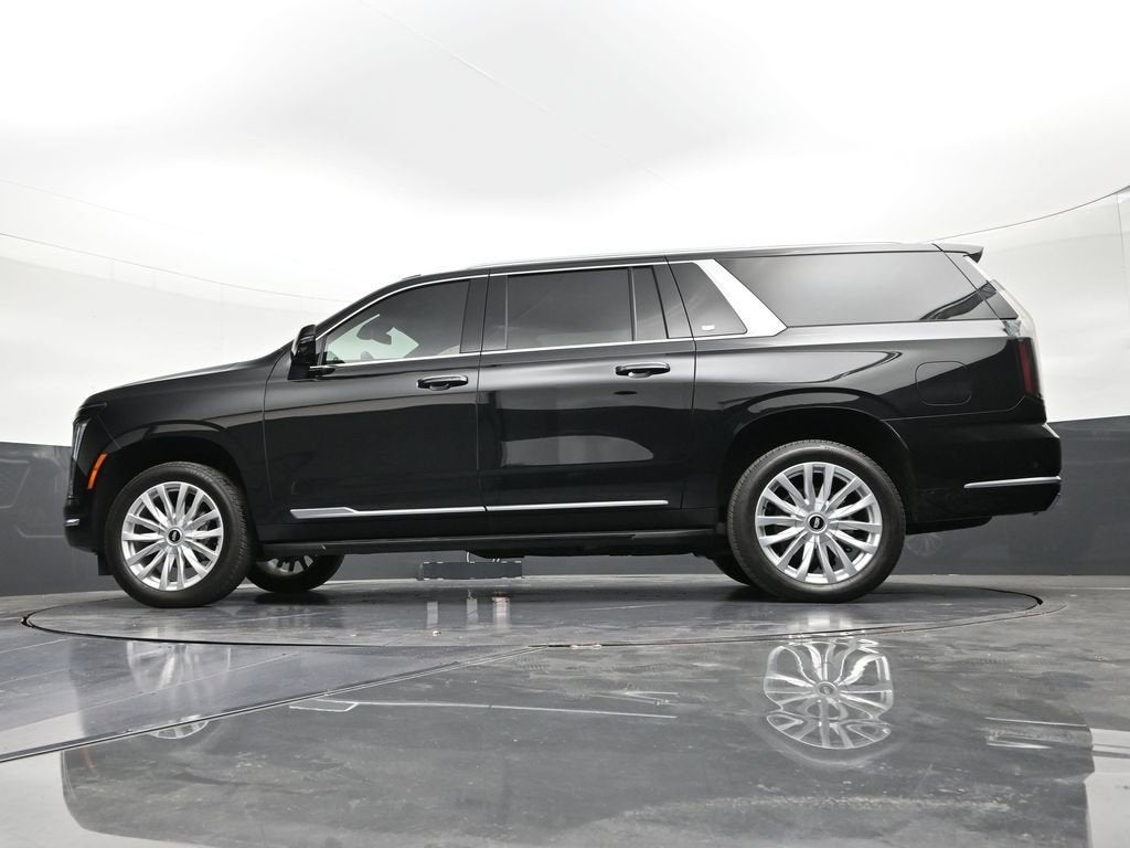 2025 Cadillac Escalade ESV Luxury