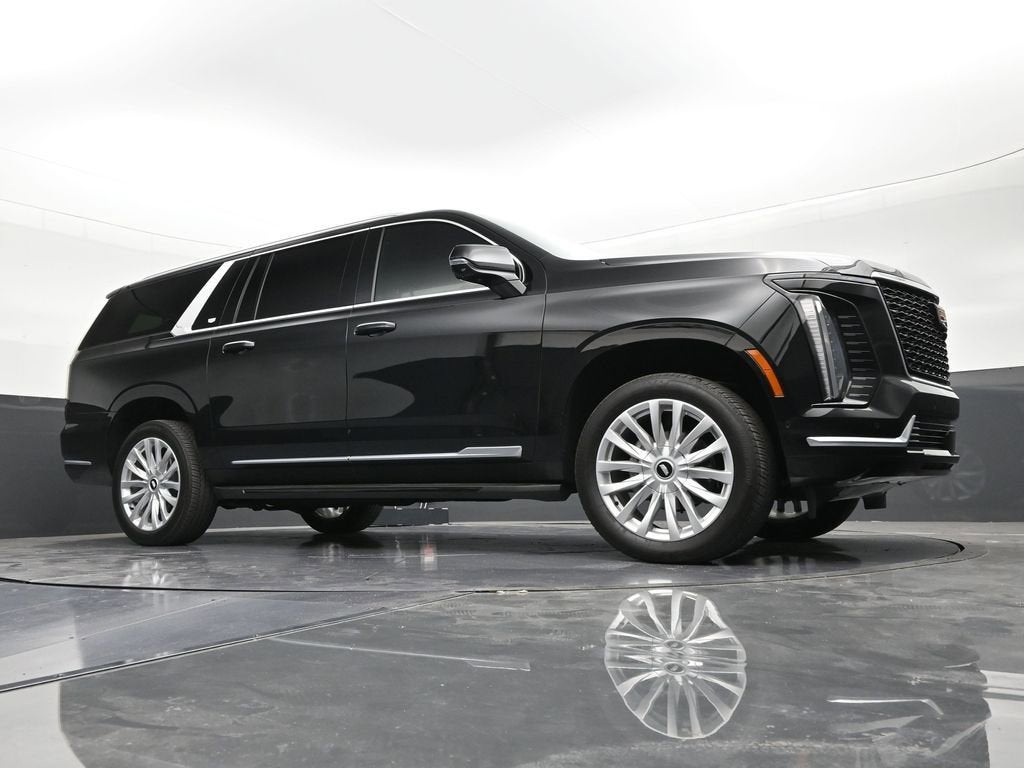 2025 Cadillac Escalade ESV Luxury