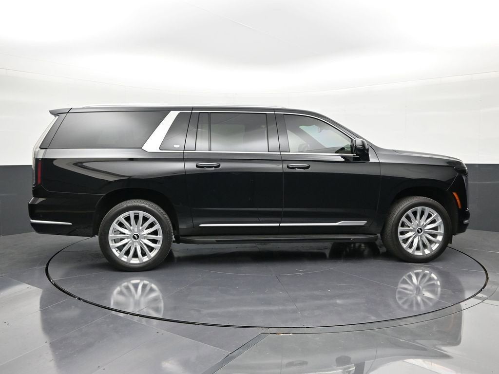 2025 Cadillac Escalade ESV Luxury