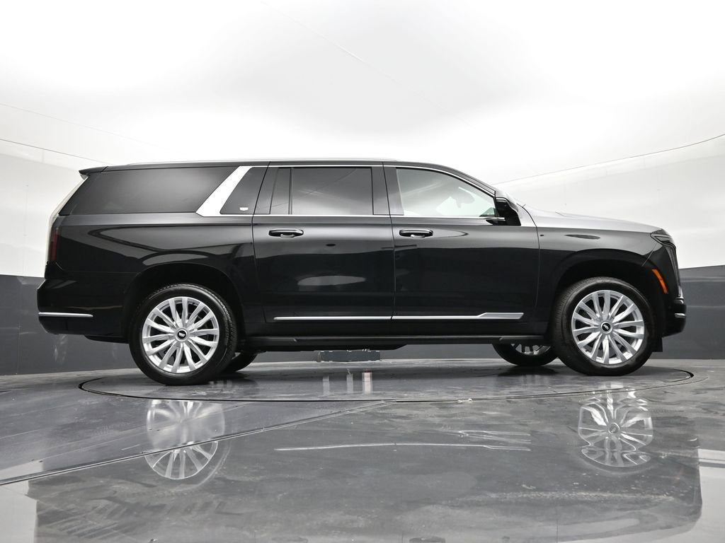 2025 Cadillac Escalade ESV Luxury