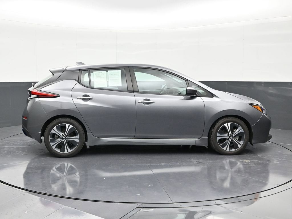 2022 Nissan LEAF SV