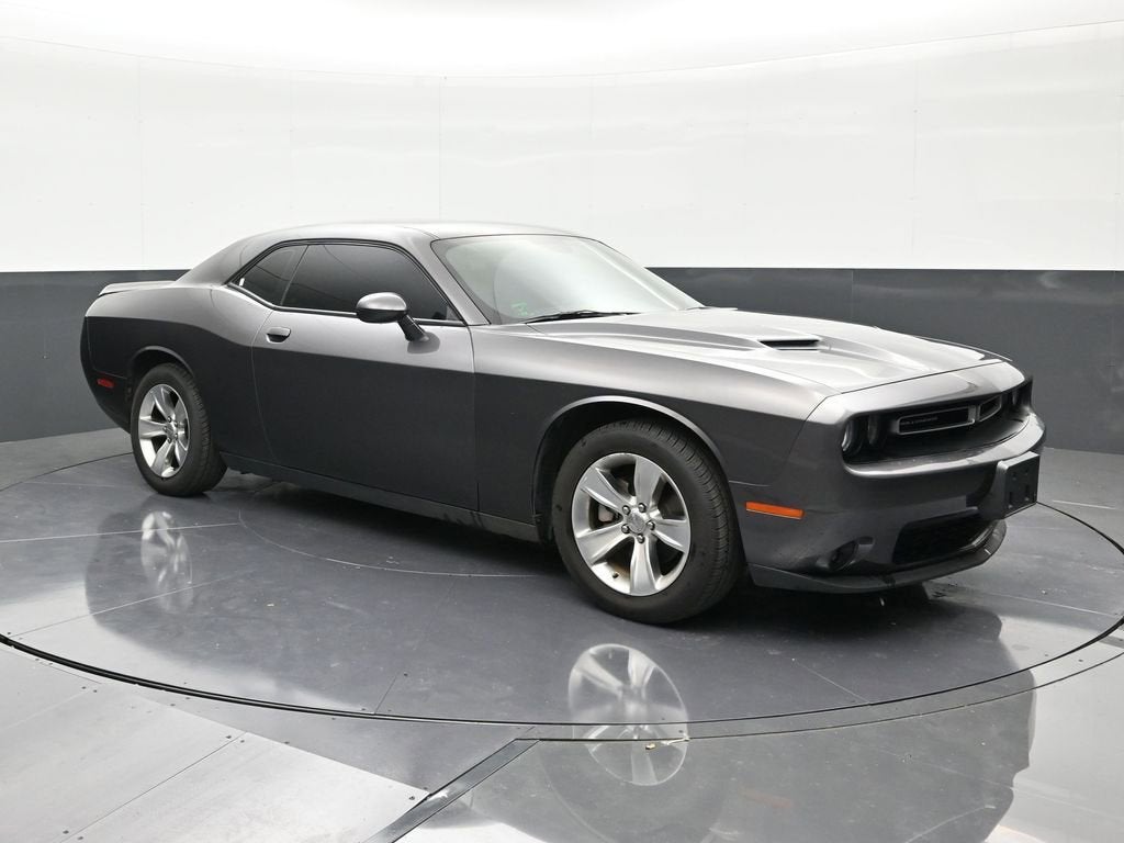 2021 Dodge Challenger SXT