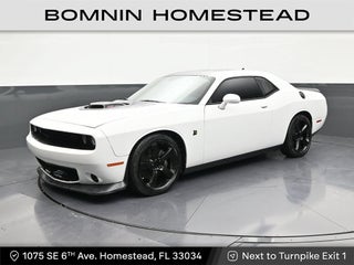 2016 Dodge Challenger 392 Hemi Scat Pack Shaker