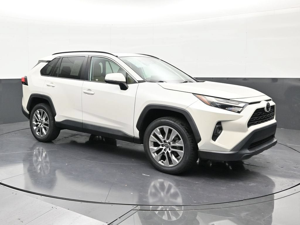 2022 Toyota RAV4 XLE Premium