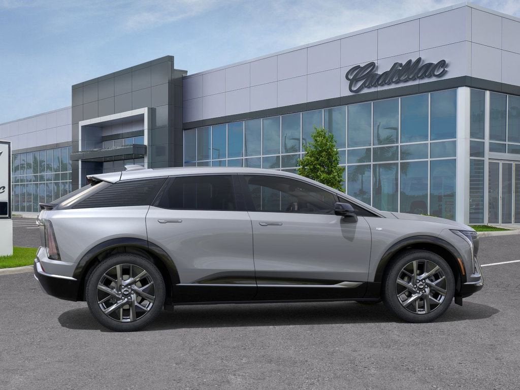 2025 Cadillac OPTIQ Luxury 1