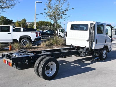 2025 Chevrolet Low Cab Forward 4500 HG Base