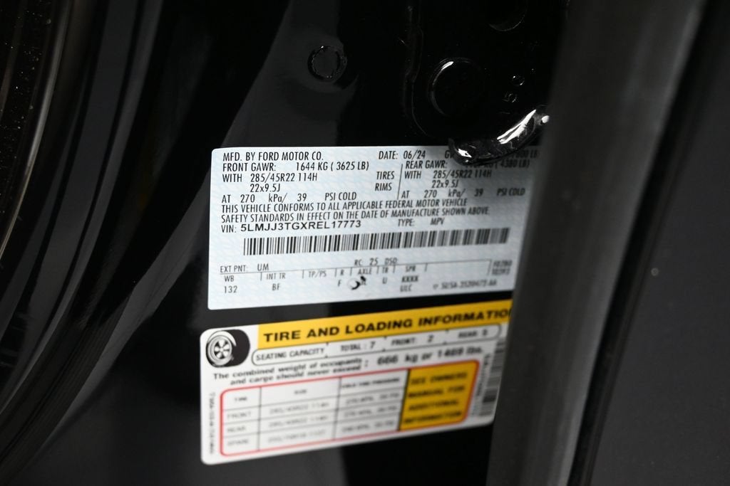 2024 Lincoln Navigator L Black Label