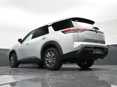 2025 Nissan Pathfinder S