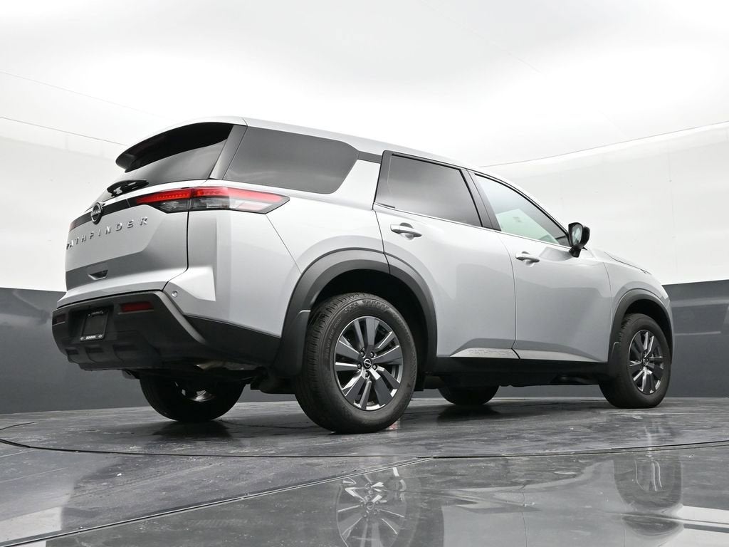 2025 Nissan Pathfinder S