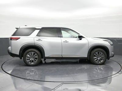 2025 Nissan Pathfinder S
