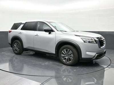 2025 Nissan Pathfinder S