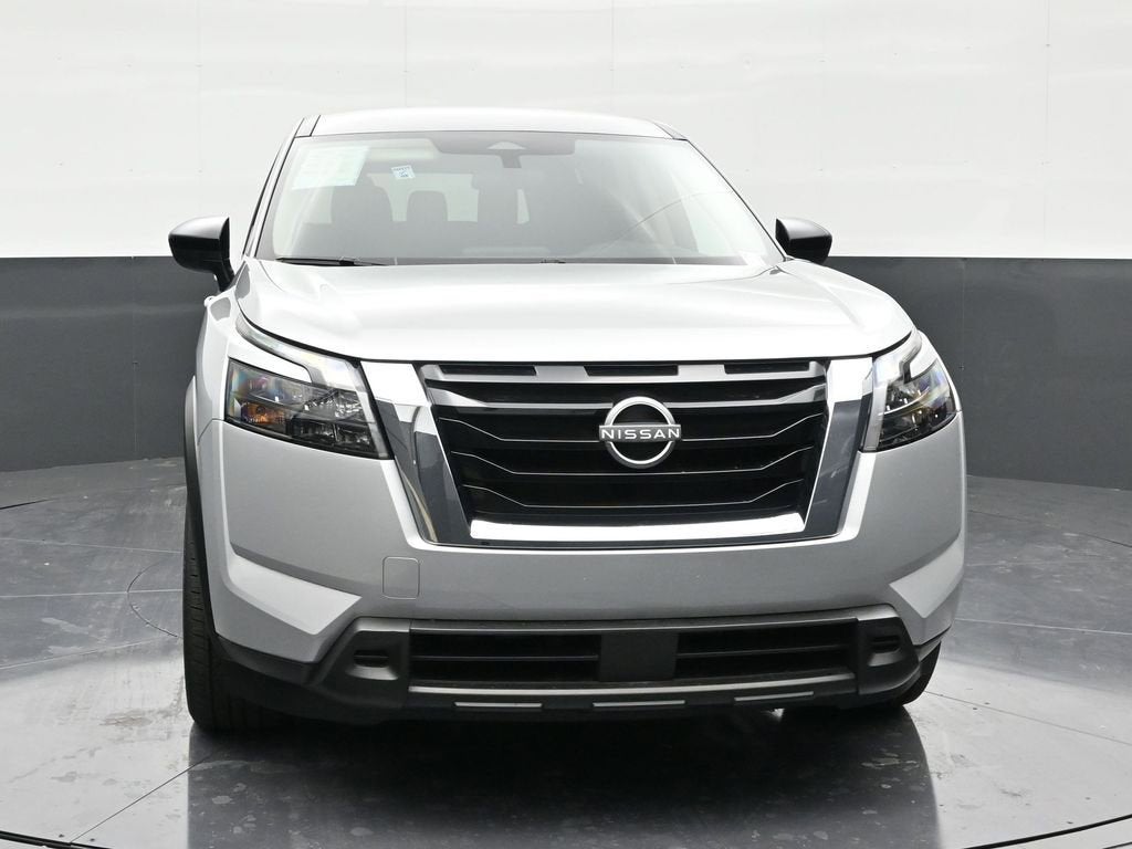 2025 Nissan Pathfinder S