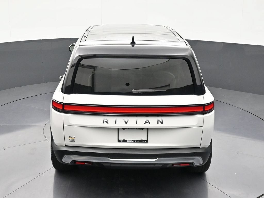 2024 RIVIAN R1S Adventure