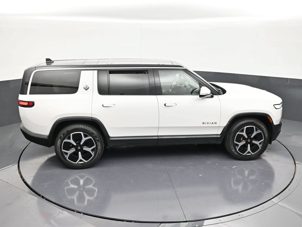2024 RIVIAN R1S Adventure