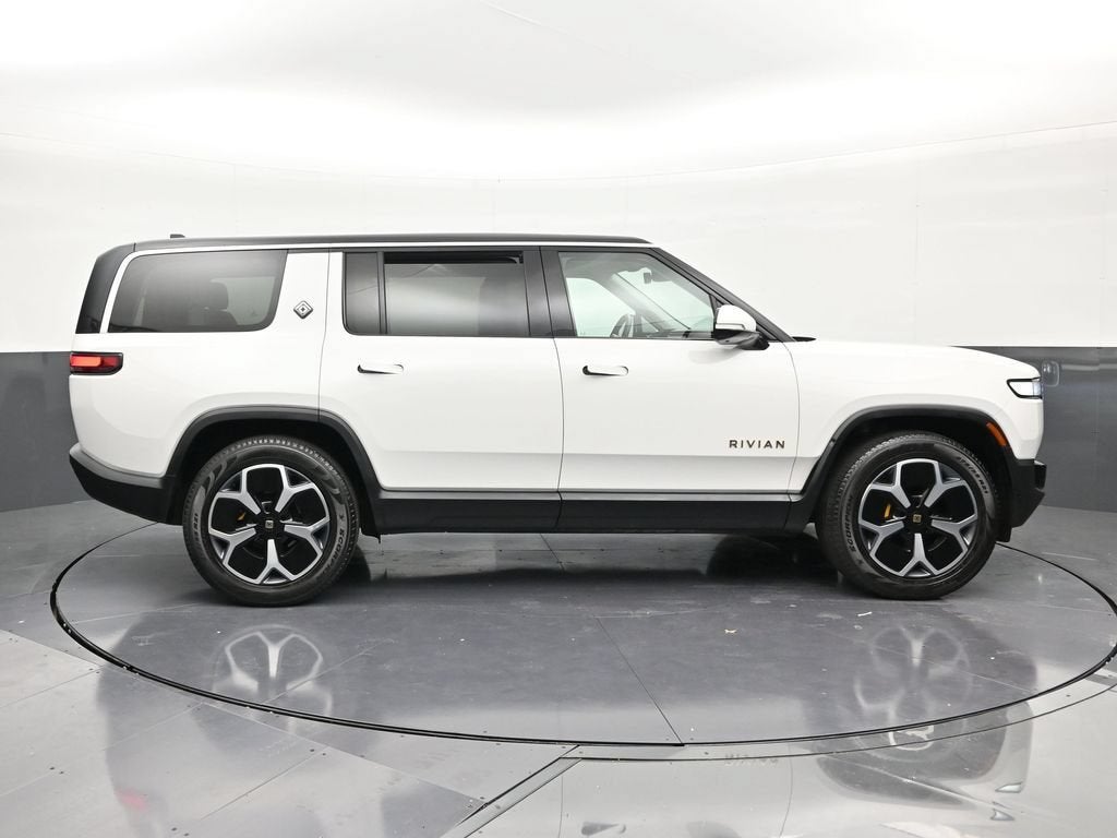 2024 RIVIAN R1S Adventure