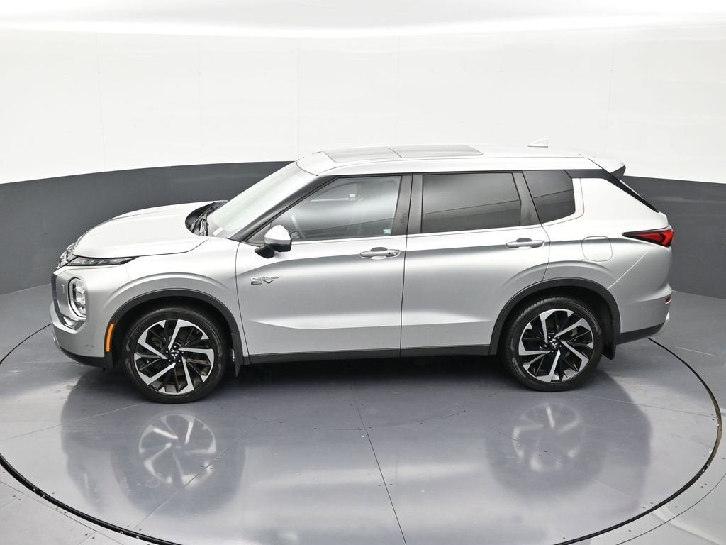 2023 Mitsubishi Outlander PHEV SE