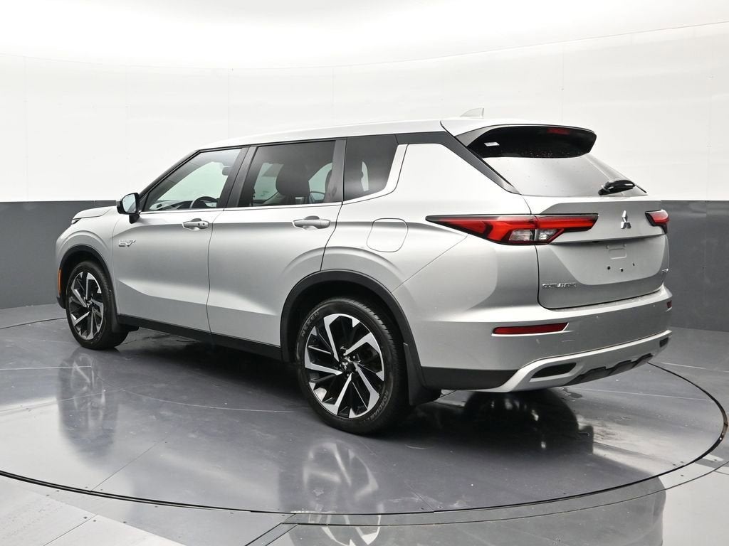 2023 Mitsubishi Outlander PHEV SE