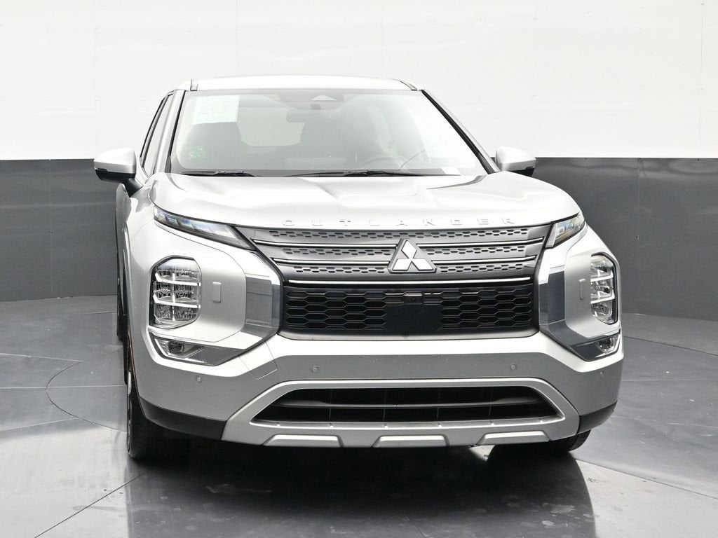 2023 Mitsubishi Outlander PHEV SE