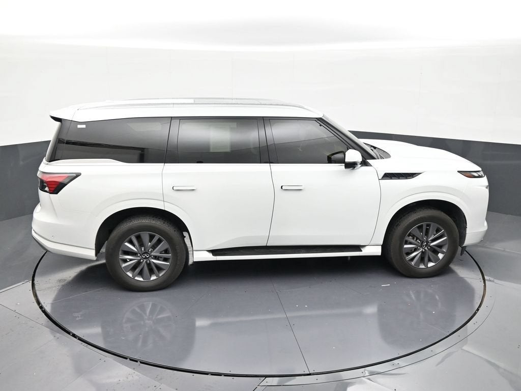 2025 INFINITI QX80 PURE