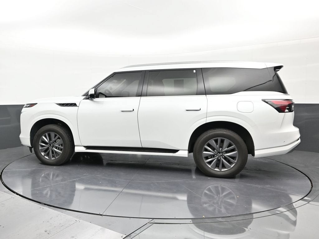 2025 INFINITI QX80 PURE