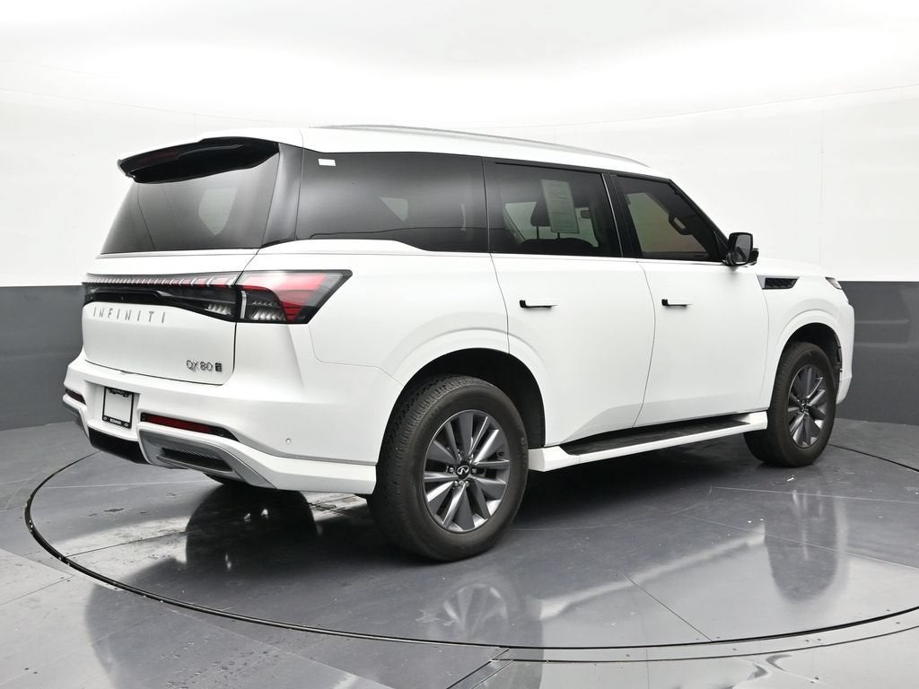 2025 INFINITI QX80 PURE