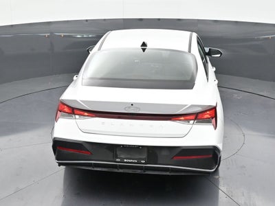 2024 Hyundai Elantra SE
