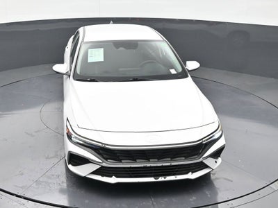 2024 Hyundai Elantra SE
