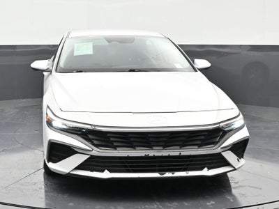2024 Hyundai Elantra SE