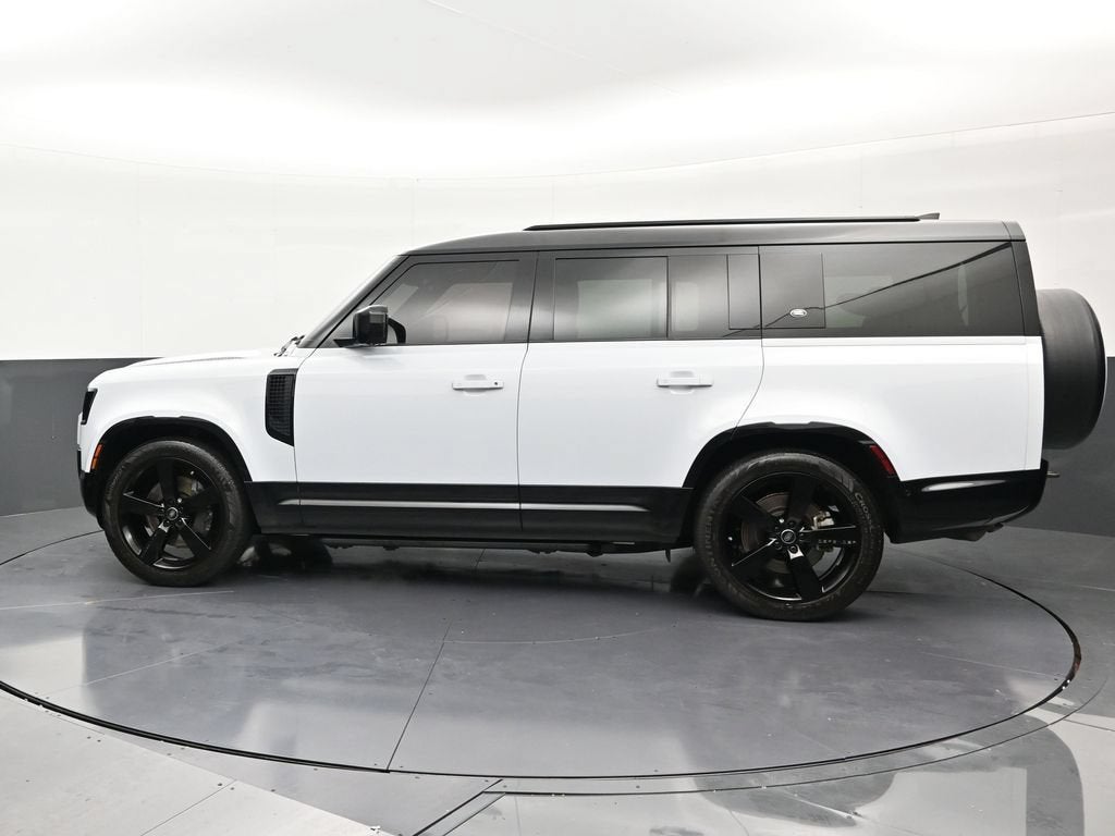 2023 Land Rover Defender X-Dynamic SE