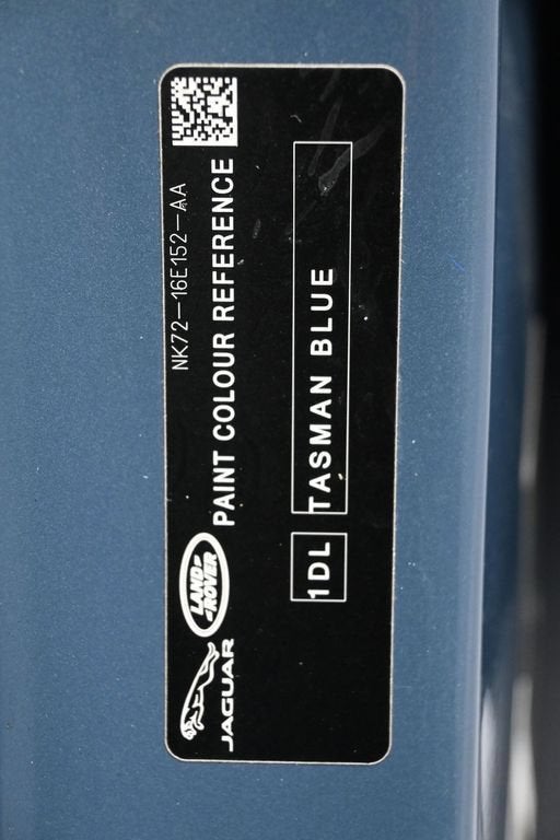 2024 Land Rover Defender 110 P300
