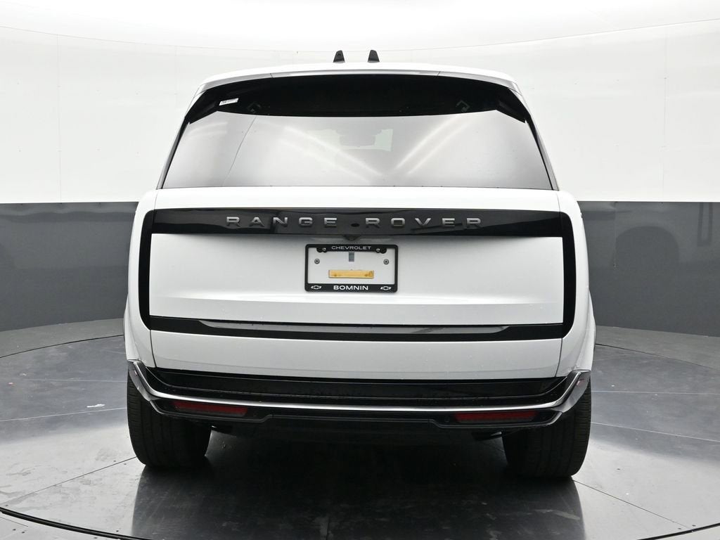 2025 Land Rover Range Rover SE