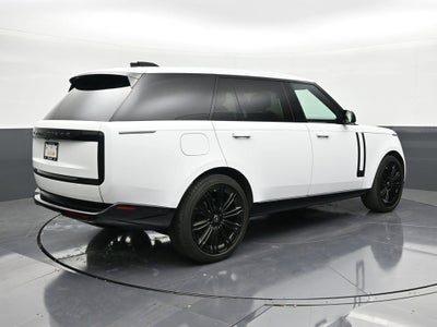 2025 Land Rover Range Rover SE