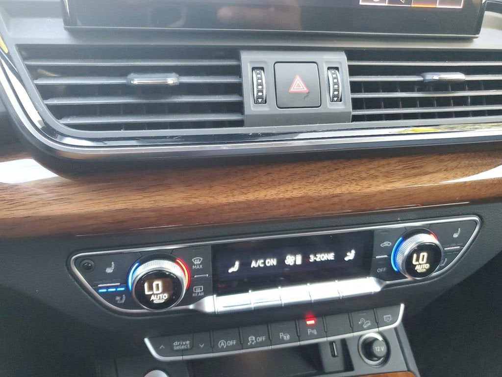 2021 Audi Q5 Prestige