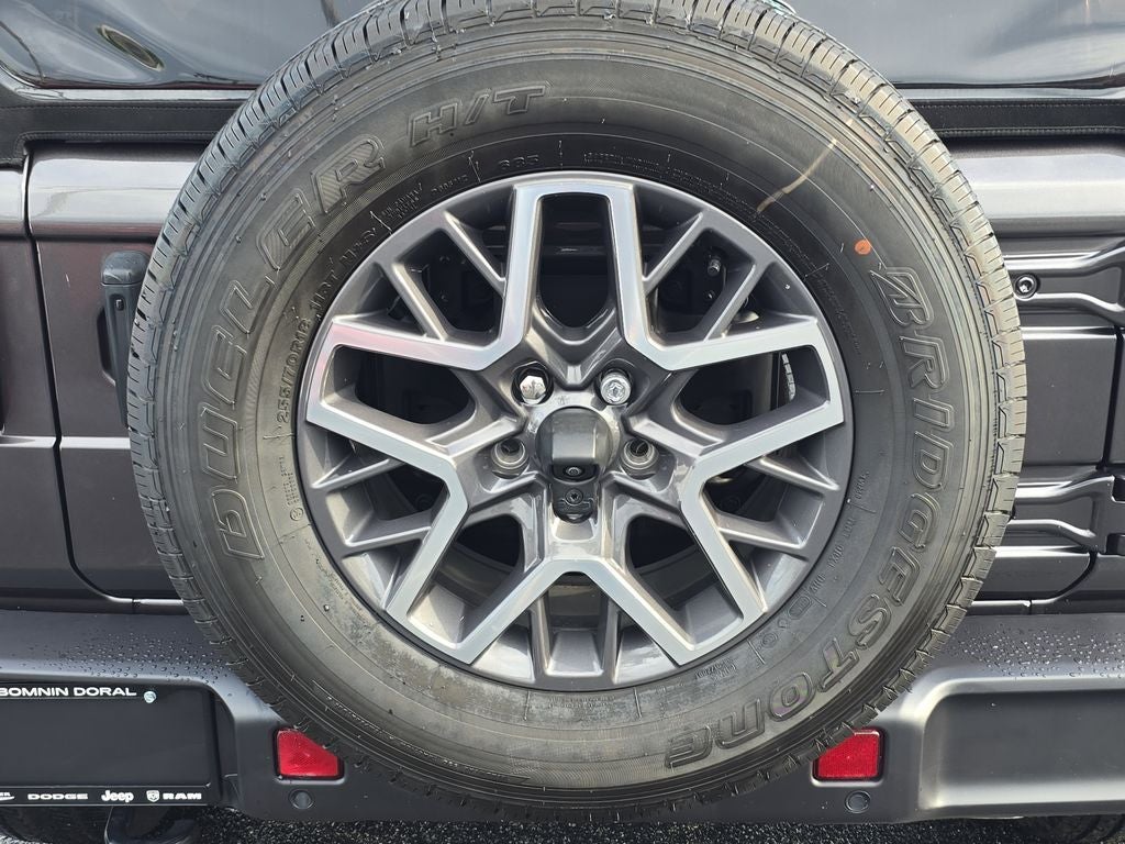 2024 Jeep Wrangler Sahara