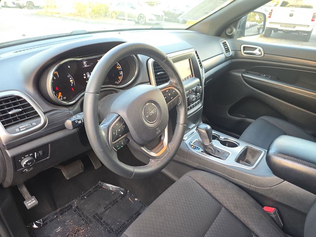 2019 Jeep Grand Cherokee Laredo E