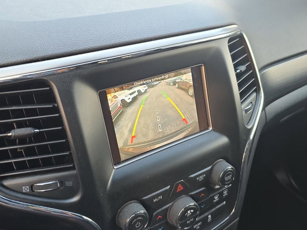 2019 Jeep Grand Cherokee Laredo E